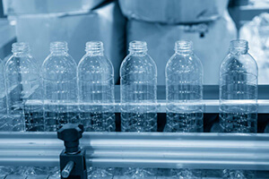 32腔PET试管出产